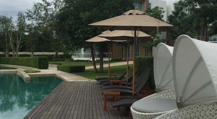 Luxury Beachfront Condo Hua Hin Exterior photo